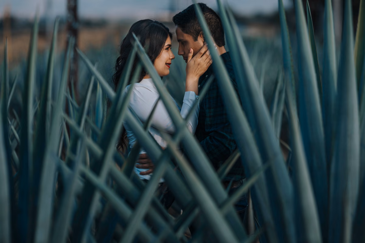 Sesión preboda de Viry & Jose Luis en Tequila, Jalisco
