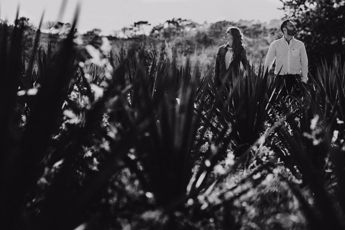 Sesión preboda de Kenia & Emmanuel en Banco de materiales Guadalupe, Quinta Santa Maria, Nayarit