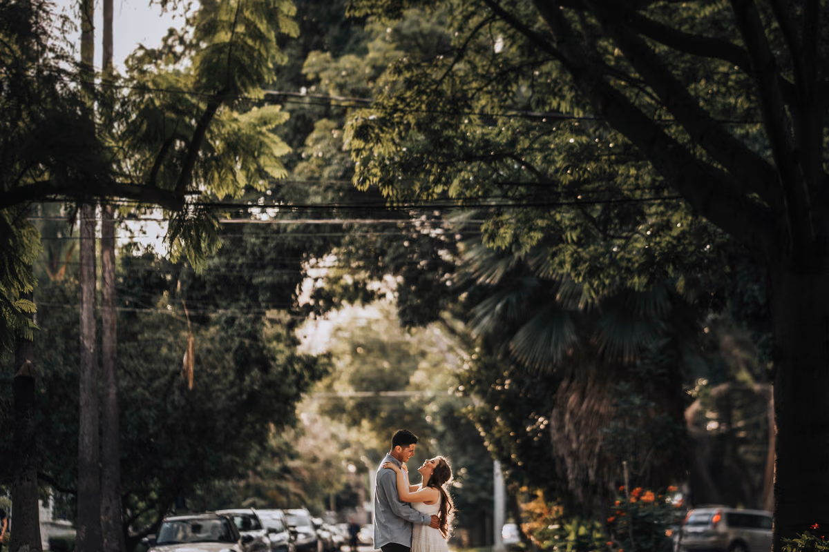 Sesión preboda de Sarahi & Diego en Calles de Chapultepec, Guadalajara, Jal