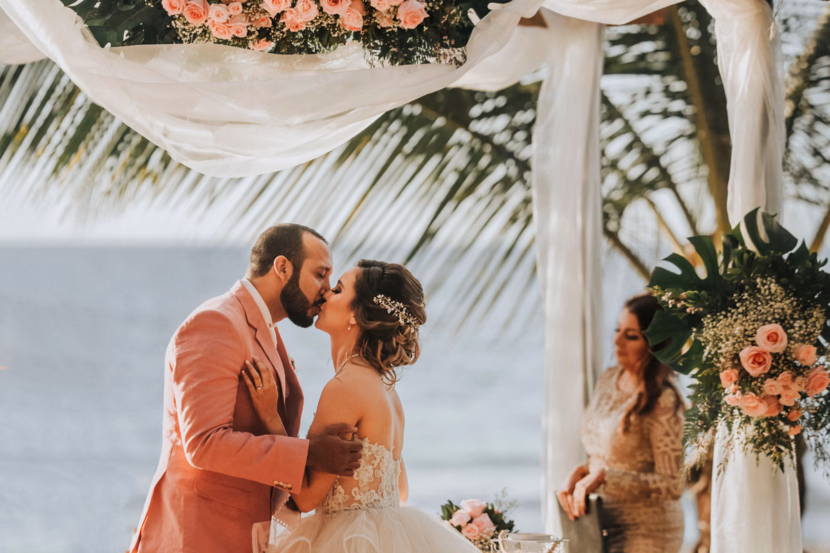 Boda de Betty & Rafa en Punta Monterrey, Nayarit, Mexico
