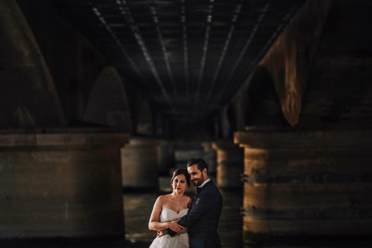 Sesión de trash the dress de Adry & Robert en París, Francia