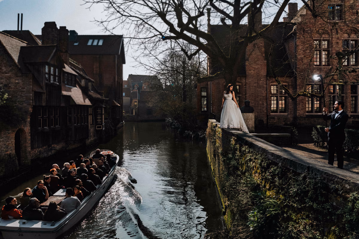 Sesión de trash the dress de Adry & Robert en Brujas, Bélgica