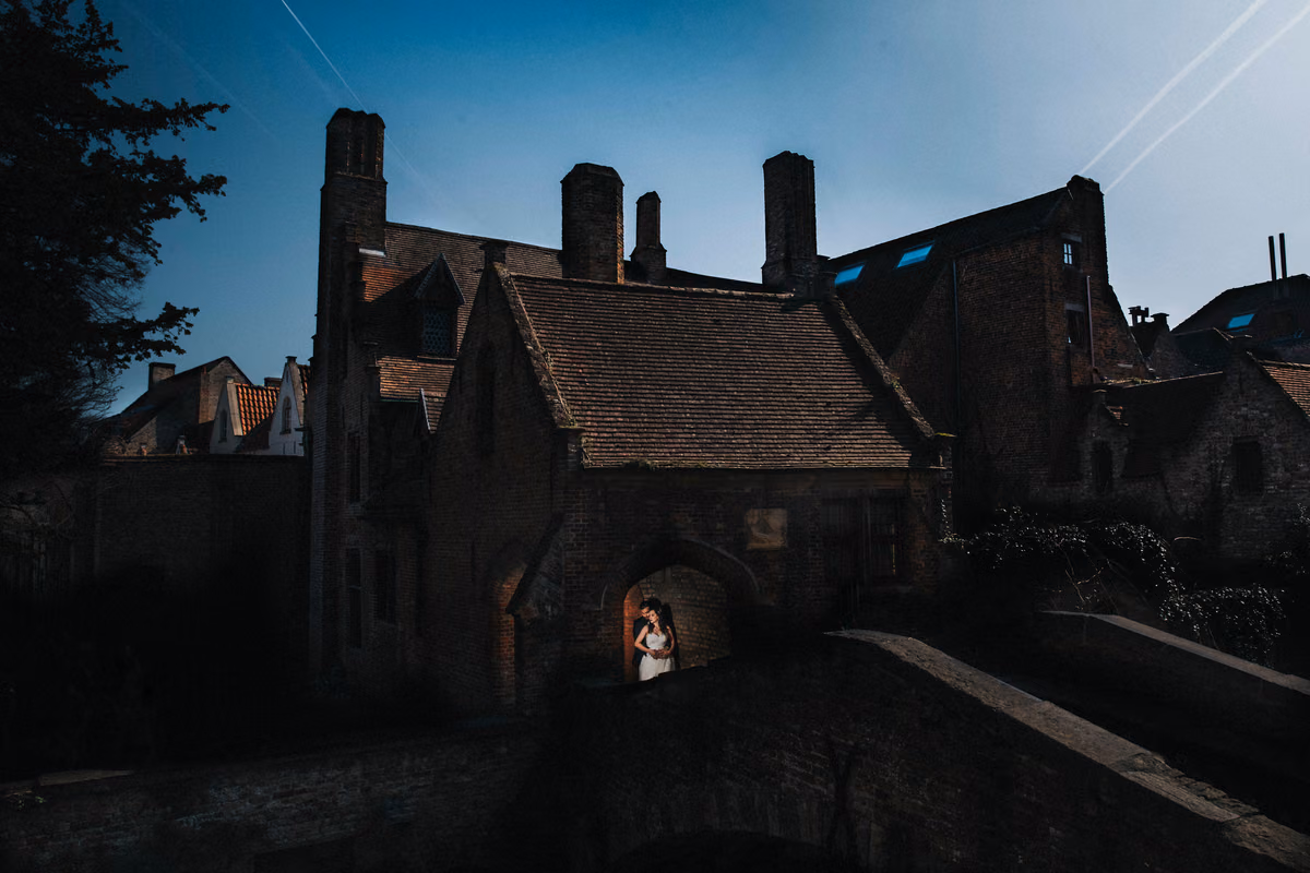 Sesión de trash the dress de Adry & Robert en Brujas, Bélgica