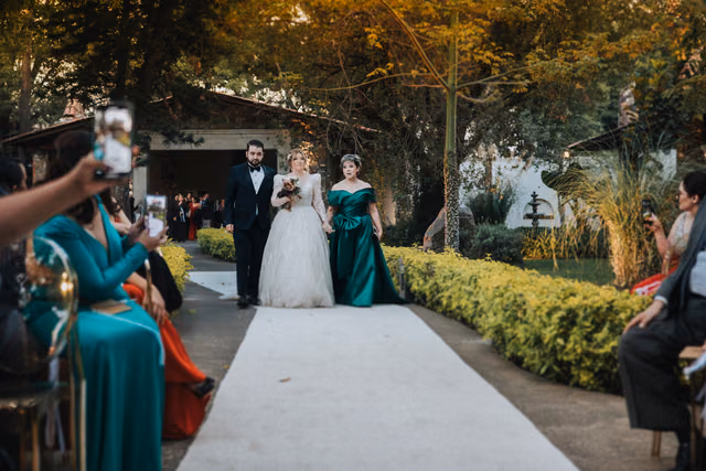 Boda de Christian & Marlene en Bosque By Alofa, Tlajomulco, Jalisco