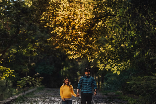 Sesión prenatal de Lily & Pepe en Bosque los Colomos