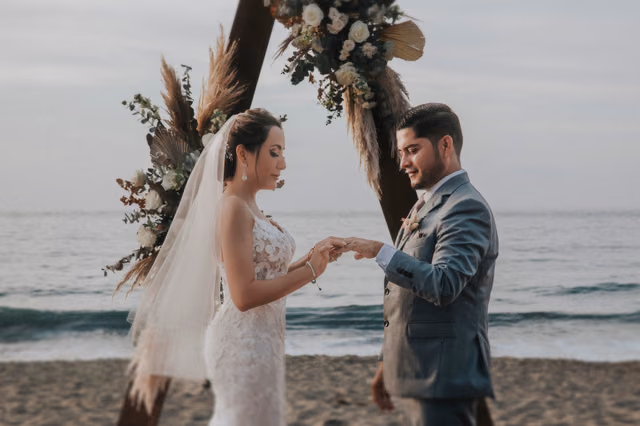 Boda de Dyrna & Dorians en Casa Romero, San Pancho, Nayarit