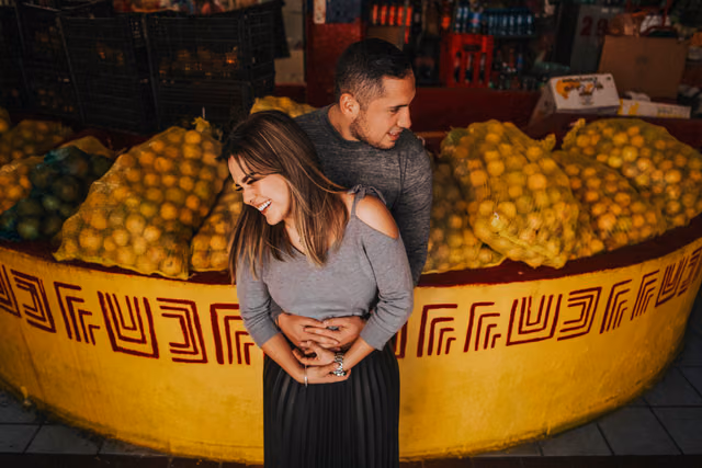 Sesión preboda de Pao & Jordan en Cinepolis, Mercado Juarez, Mercado Mexico, Plaza Midtown, Guadalajara, Jalisco