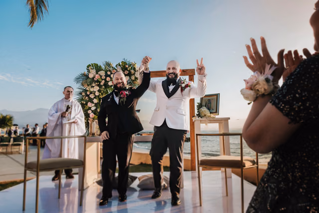 Boda de Eric & Jimmy en Club Regina, Puerto Vallarta, Jalisco