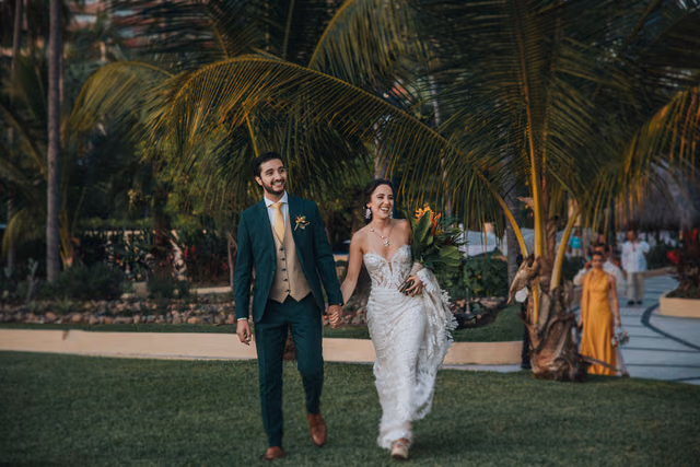 Viví & Arturo — Club Regina, Pto Vallarta, Jalisco mx
