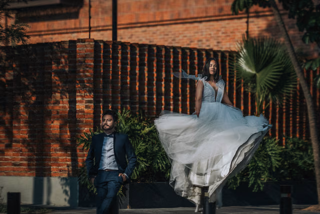 Sesión de trash the dress de Gaby & Zarate en Col. Chapultepec, Guadalajara, Jal