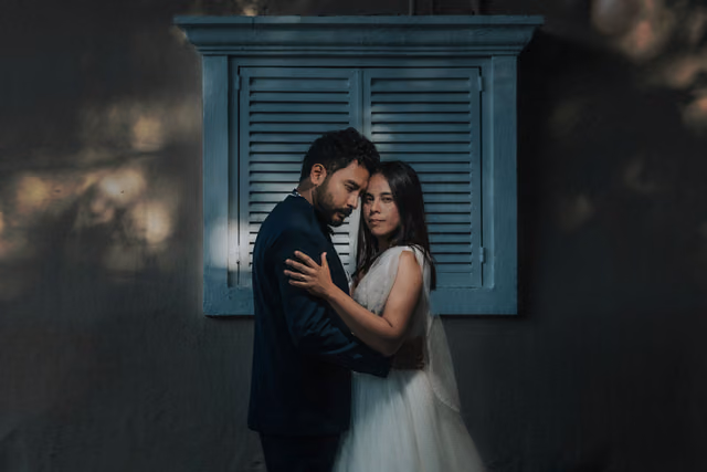 Sesión de trash the dress de Gaby & Zarate en Col. Chapultepec, Guadalajara, Jal