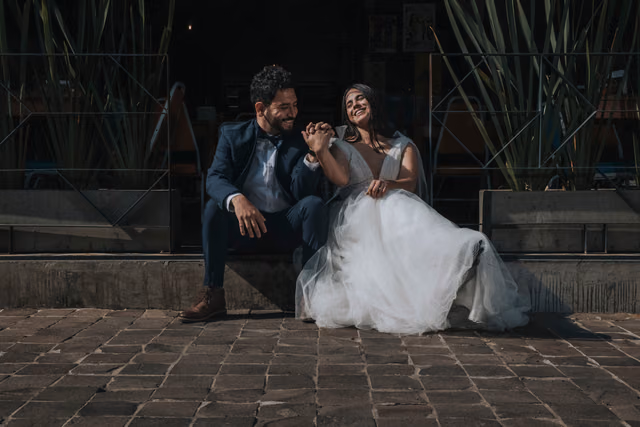 Sesión de trash the dress de Gaby & Zarate en Col. Chapultepec, Guadalajara, Jal