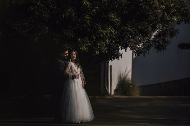 Sesión de trash the dress de Gaby & Zarate en Col. Chapultepec, Guadalajara, Jal