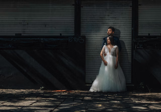 Sesión de trash the dress de Gaby & Zarate en Col. Chapultepec, Guadalajara, Jal