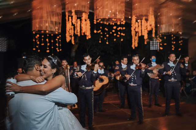 Boda de Sam & Arturo en Hacienda Real de Chiapa, Colima Mexico