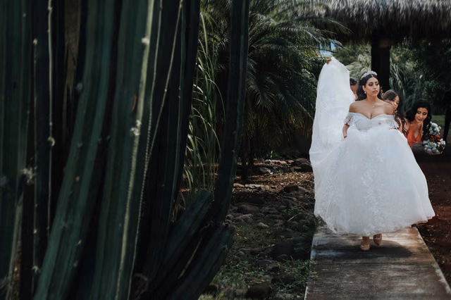 Boda de Diana & Luis en Hacienda Tzinzimeo, Michoacan de Ocampo