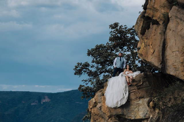 Sesión de trash the dress de Tania & Eduardo en Huaxtla