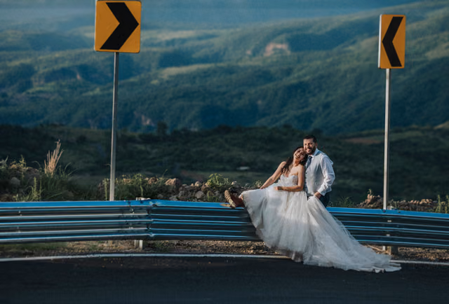 Sesión de trash the dress de Tania & Eduardo en Huaxtla