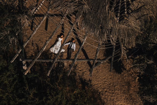 Sesión de trash the dress de Sara & Leonel en Isla Cocinas, Punta Pérula, Jalisco