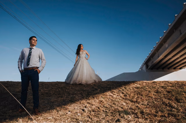 Sesión de trash the dress de Pau & Jaime en Laguna de Sayula, Jalisco, Mexico