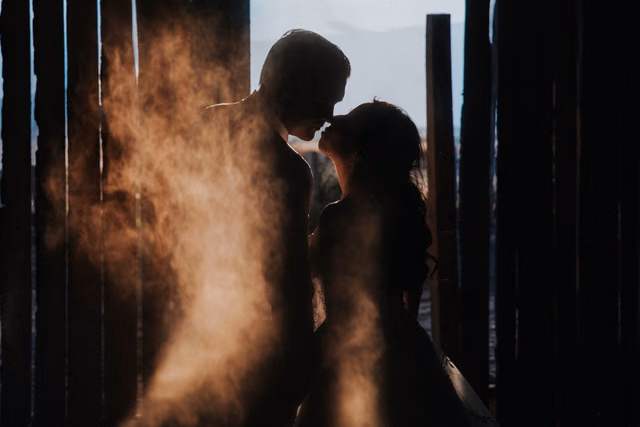 Sesión de trash the dress de Pau & Jaime en Laguna de Sayula, Jalisco, Mexico