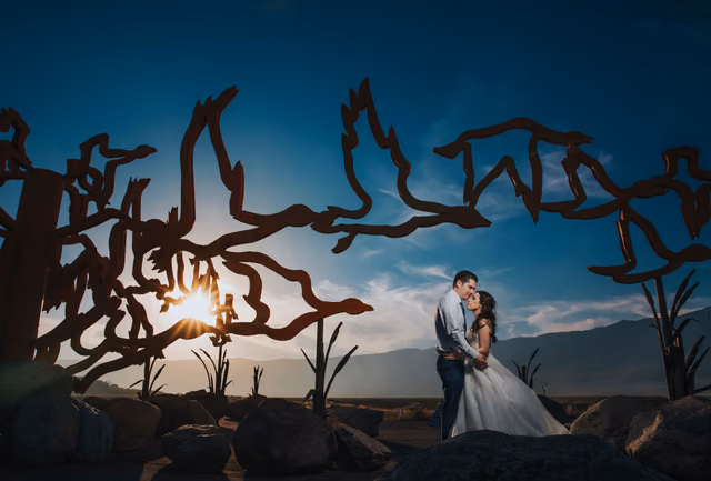 Sesión de trash the dress de Pau & Jaime en Laguna de Sayula, Jalisco, Mexico