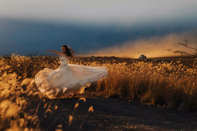 Sesión de trash the dress de Pau & Jaime en Laguna de Sayula, Jalisco, Mexico