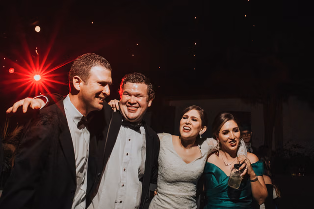 Boda de Paola & Christopher en Mesón de San Agustín, Tlajomulco de Zuñiga