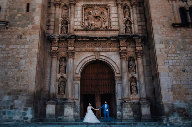 Sesión de trash the dress de Evelyn & Antonio en Oaxaca, Mazunte, Oaxaca, Mexico