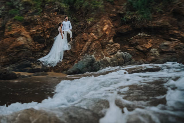 Sesión de trash the dress de Evelyn & Antonio en Oaxaca, Mazunte, Oaxaca, Mexico