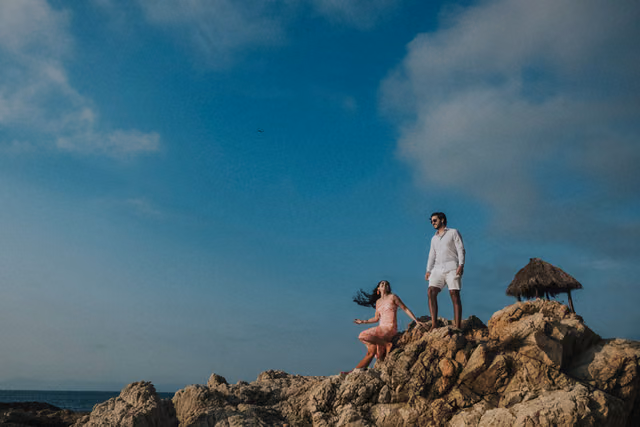 Sesión preboda de Vivi & Arturo en Playa Conchas Chinas, Pto. Vallarta