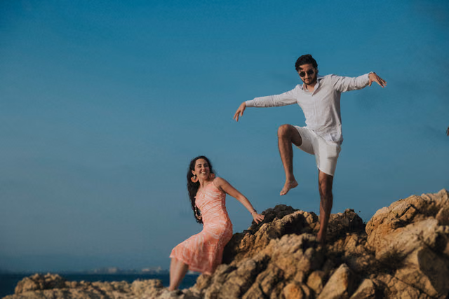 Sesión preboda de Vivi & Arturo en Playa Conchas Chinas, Pto. Vallarta