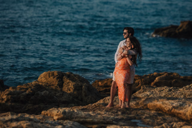 Sesión preboda de Vivi & Arturo en Playa Conchas Chinas, Pto. Vallarta