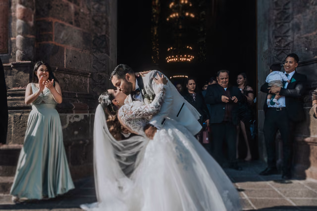 Boda de Eli & Rair en Templo el Expiatorio, Guadalajara, Jalisco MX