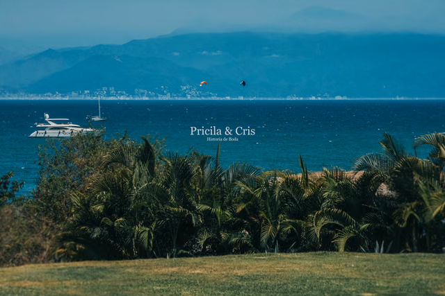 Boda de Priscila & Chris en Tizate Sea Garden, Cruz de Huanacaxtle, Nay