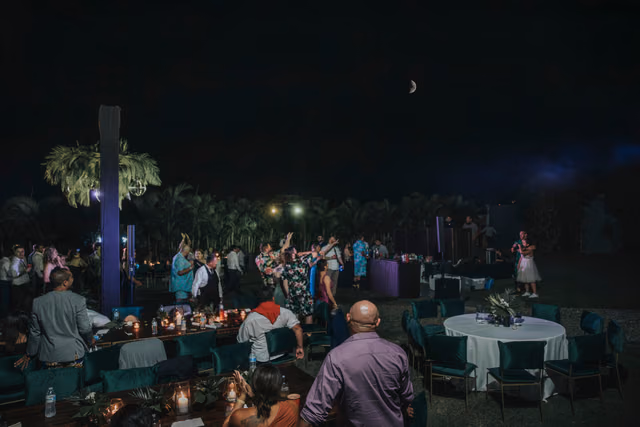 Boda de Priscila & Chris en Tizate Sea Garden, Cruz de Huanacaxtle, Nay