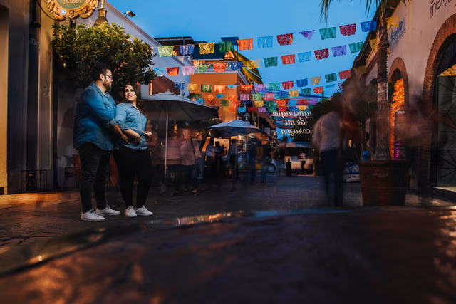 Sesión preboda de Silvia & Hector en Tlaquepaque, Jalisco, Mexico