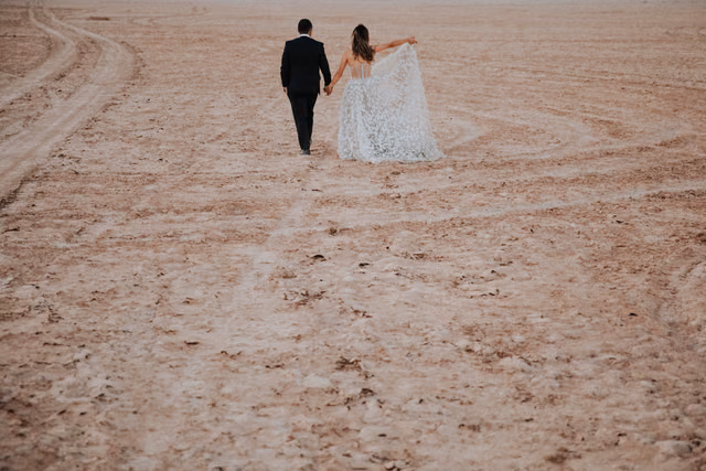 Sesión de trash the dress de Mar & Javier en Laguna seca