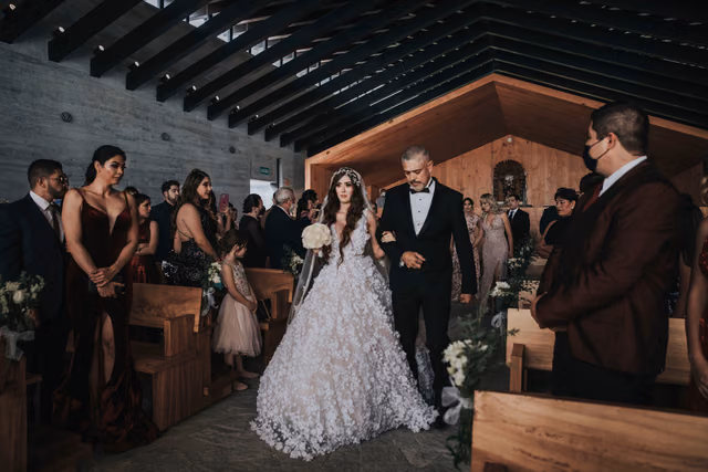 Boda de Paloma & Richard en Villa Tres Marias, Jocotepec, Jalisco