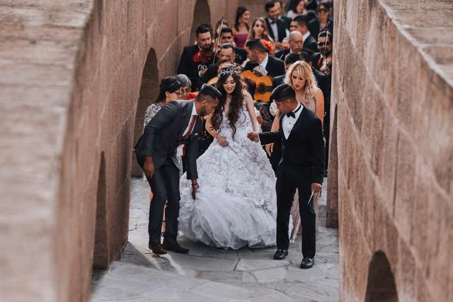 Boda de Paloma & Richard en Villa Tres Marias, Jocotepec, Jalisco