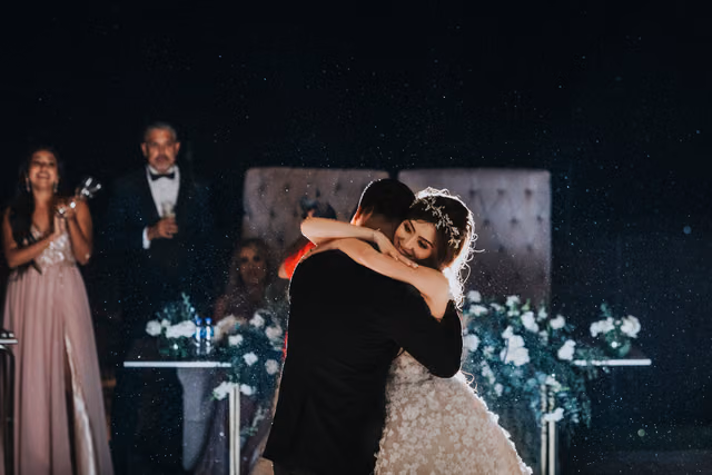 Boda de Paloma & Richard en Villa Tres Marias, Jocotepec, Jalisco