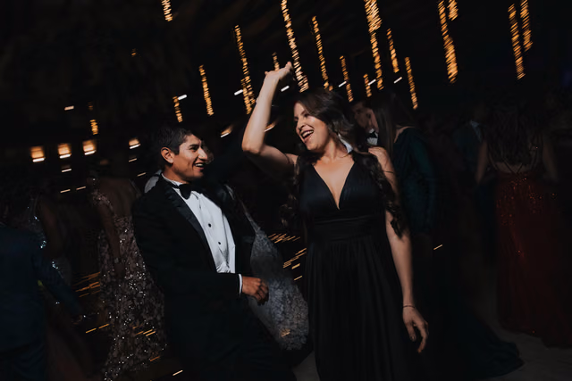 Boda de Paloma & Richard en Villa Tres Marias, Jocotepec, Jalisco