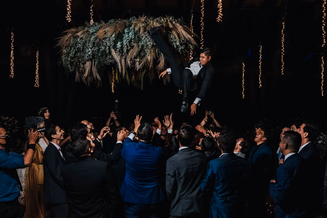 Boda de Paloma & Richard en Villa Tres Marias, Jocotepec, Jalisco